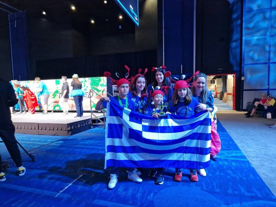 InTeLab FLL ομάδα στα 10 χρόνια του διαγωνισμού